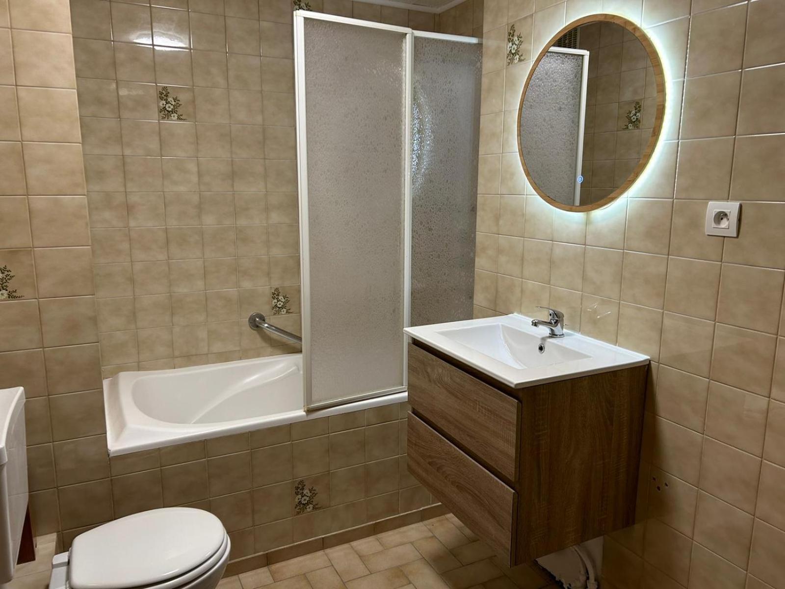 Apartment Reve Divin T4 Avec Parking-barbecue-laverie-bagagerie-salle De Sport-aire De Jeux-climatise Lourdes
